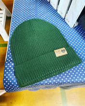 Load image into Gallery viewer, CUFF • Toque • FOREST
